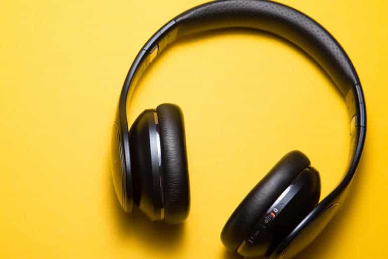 Review 10 Rekomendasi Bluetooth Headset Terbaik (Terbaru 2020) Gambar Headset Bluetooth yang Bagus dan Murah