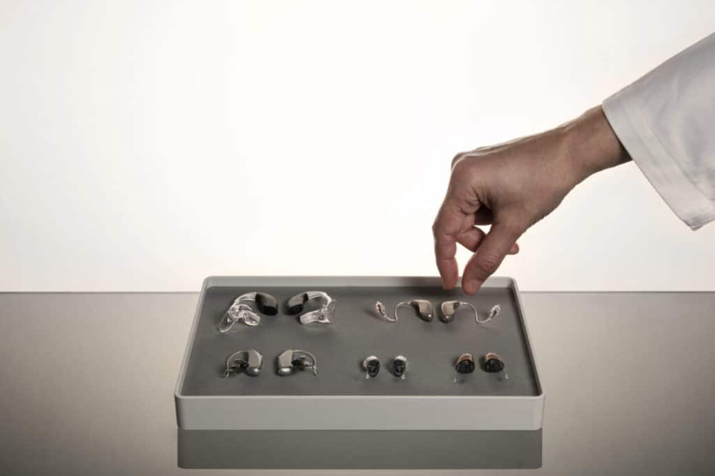 10 Rekomendasi Alat Bantu Dengar Terbaik (Terbaru 2023) - CekList.ID