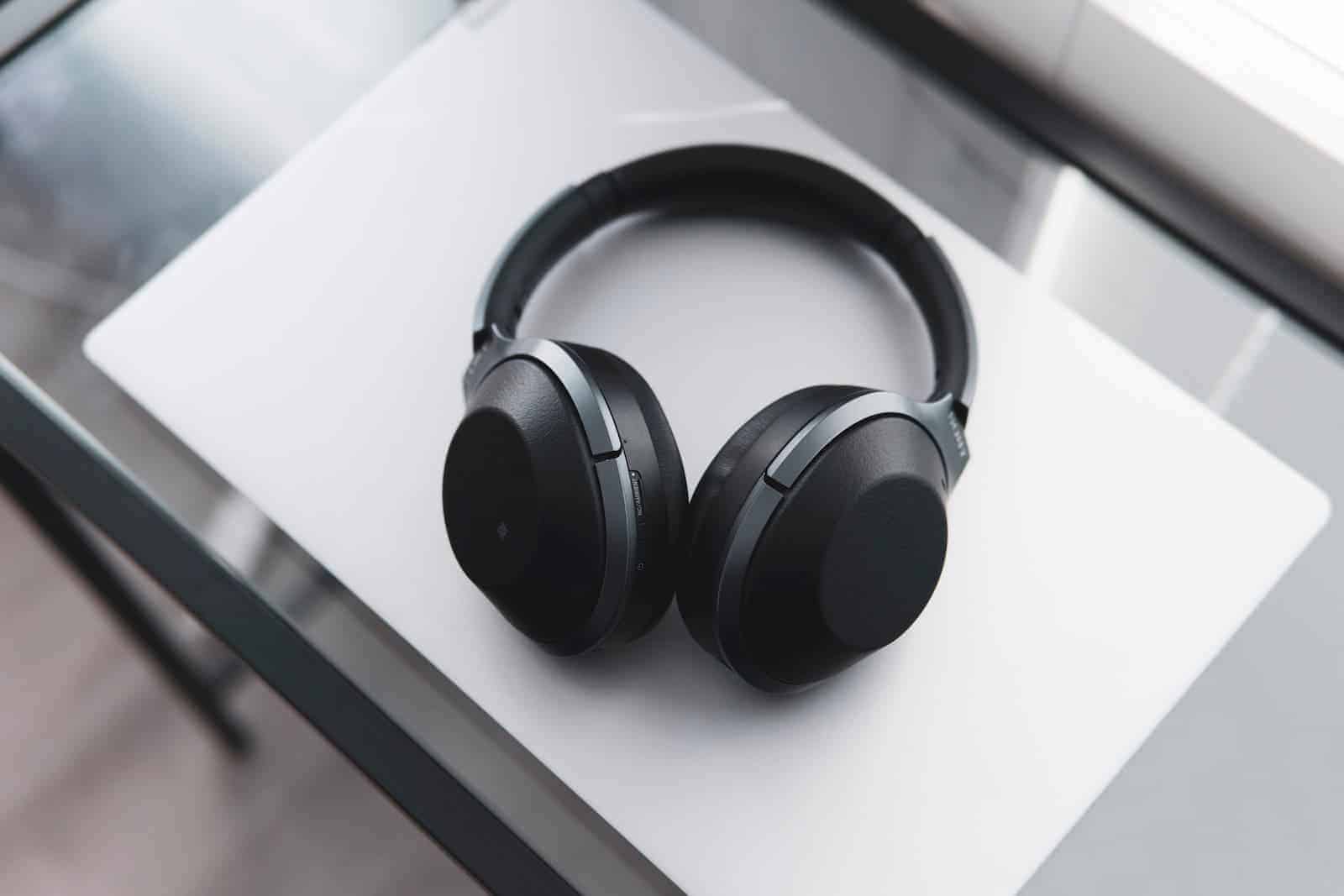 headphone bluetooth bagus