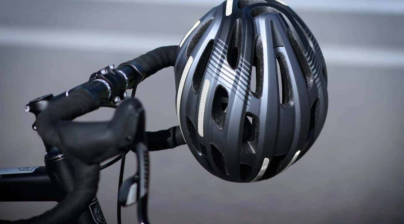 merk helm roadbike