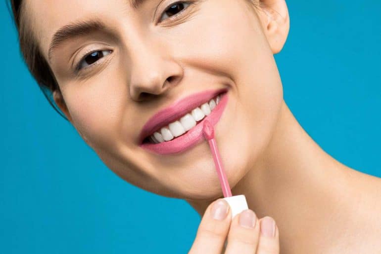 10+ Rekomendasi Lipstik Wardah Terbaik (Terbaru 2025) Lipstik Wardah Terbaik