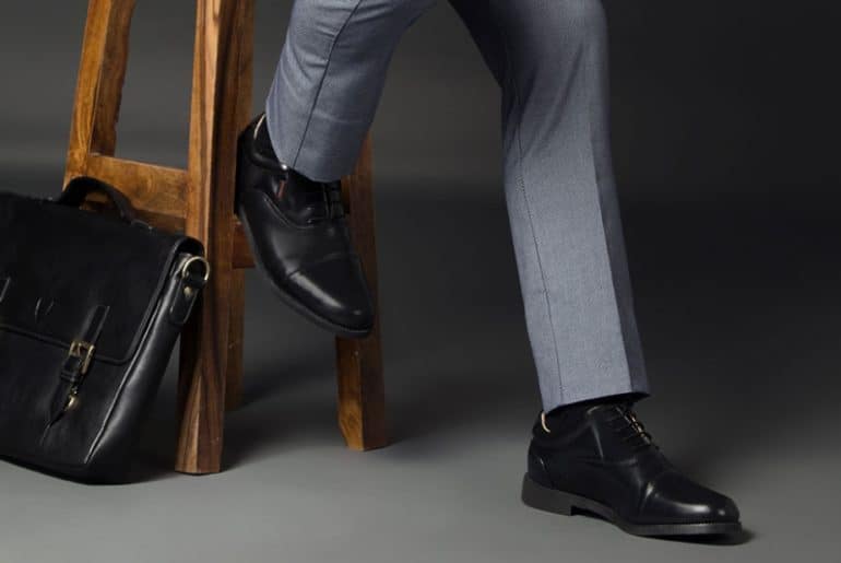 Sepatu Pantofel Pria Keren Terbaik