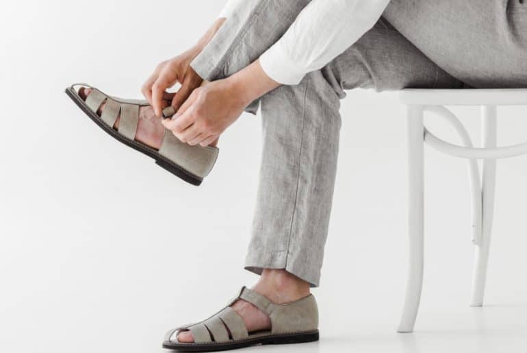 Sepatu Sandal Terbaik