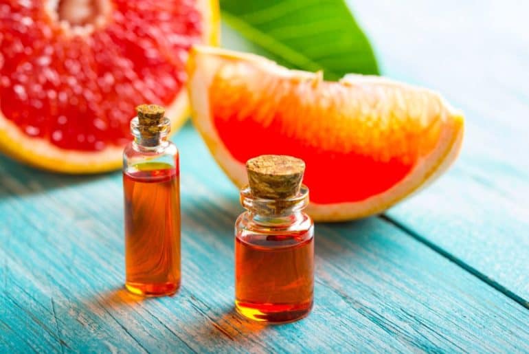 Review 10 Rekomendasi Merk Essential Oil Terbaik (Terbaru 2021) Essential Oil Terbaik