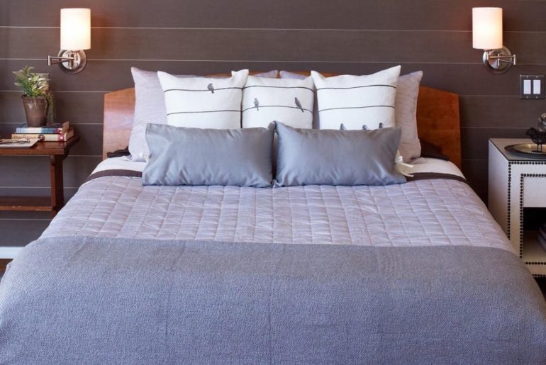 Merk Bed Cover Terbaik