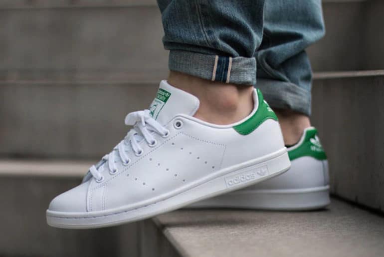 Sepatu Sneaker Pria Terbaik