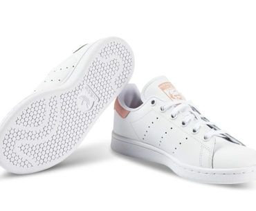 Sepatu Sneaker Putih Wanita