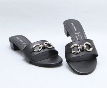 Merk Sandal Wanita