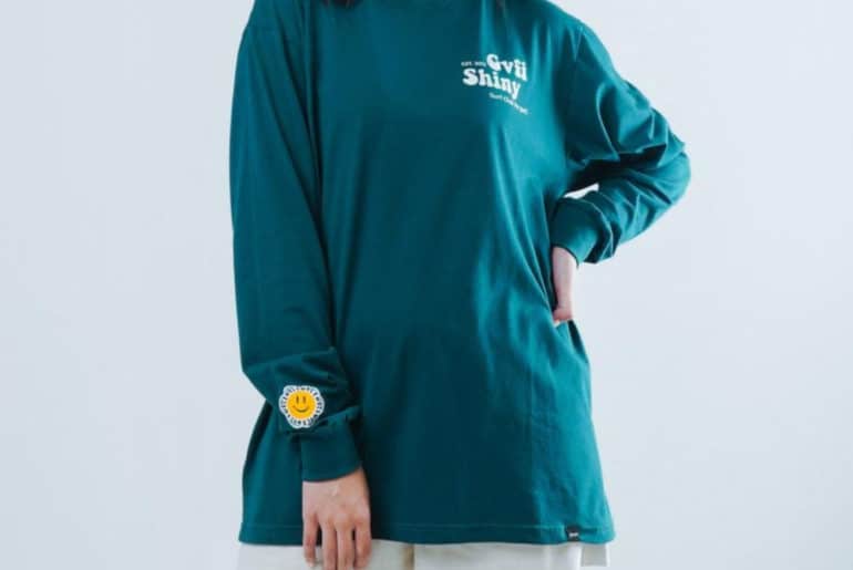 Kaos Lengan Panjang Wanita