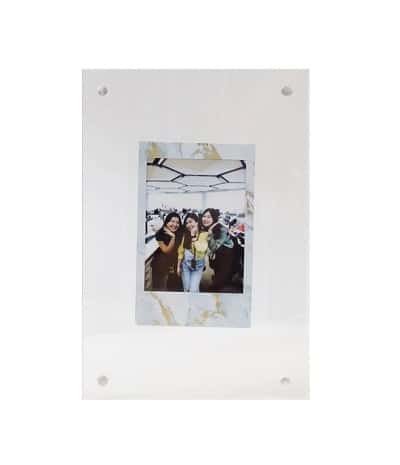 Dekorasi Hiasan Dinding Ruang Tamu Minimalis Modern - Ataru Frame Akrilik dengan Magnet Hiasan Dinding Ruang Tamu Minimalis Modern - Ataru Frame Akrilik dengan Magnet