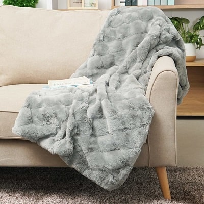 Selimut Bulu yang Bagus Halus Merk Informa Selimut Sofa Bulu Merk Selimut Bulu yang Bagus Informa Selimut Sofa Bulu
