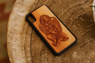 Kerajinan dari Kayu Unik - Casing HP Kerajinan dari Bahan Kayu - Casing HP