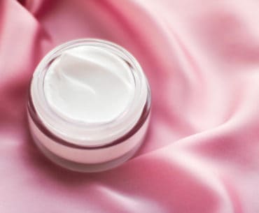 Cream Penghilang Flek Hitam Tuntas