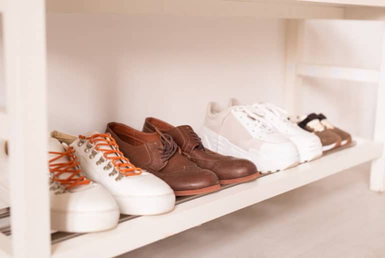 Rak Sepatu Kayu Modern