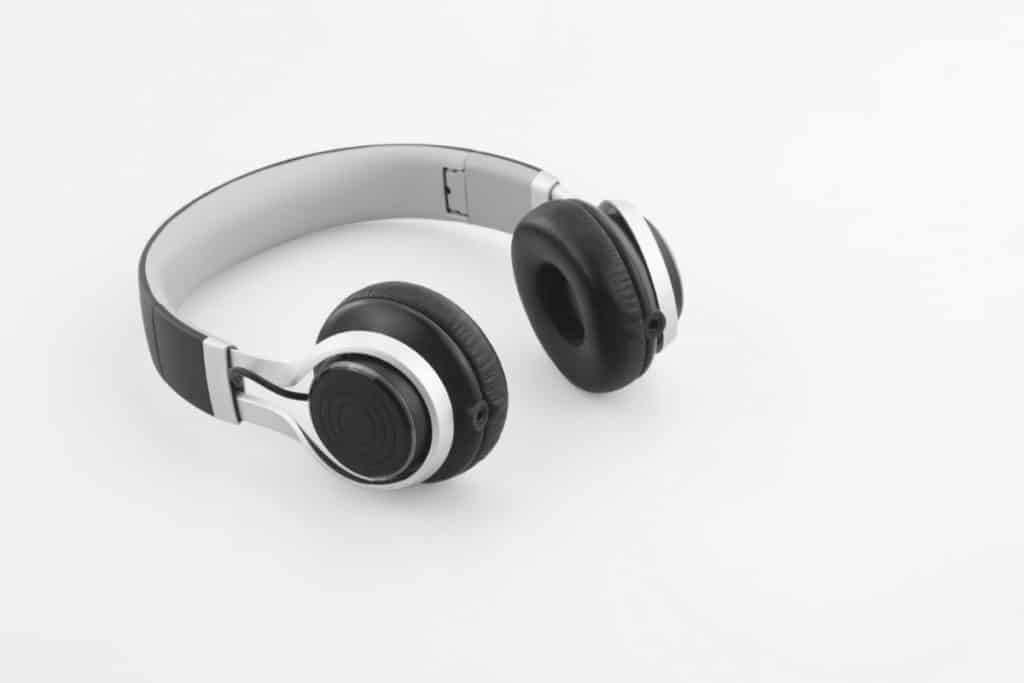 12 Rekomendasi Headset Bass Terbaik (Terbaru 2024) CekList.ID