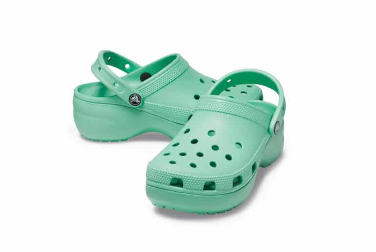 Sandal Crocs Wanita