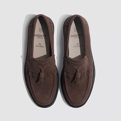 Sepatu Loafers untuk Pria Branded & Keren - HIGHTY Abbey Suede Tassel Loafers Dark Brown