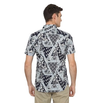 Kemeja Batik Pria Lengan Pendek Ekslusif & Modern - Platini Kemeja Batik Pria Lengan Pendek 73171 Model Kemeja Batik Lengan Pendek Mewah & Elegan - Platini Kemeja Batik Pria Lengan Pendek 73171