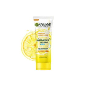 4779 Garnier Bright Complete Vit C Facial Wash Scrub 100ml