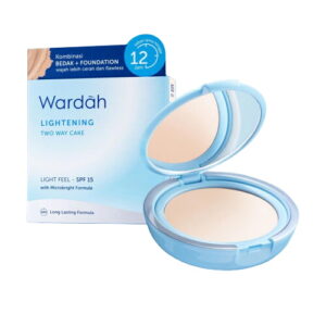 5111 Wardah Lightening Two Way Cake Spf 15 05 Beige 12g