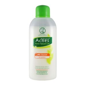 19 Acnes Oil Control Milk Cleanser 110ml