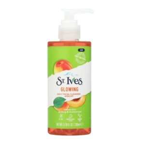 4968 Stives Daily Facial Cleanser Glowing Apricot 200ml